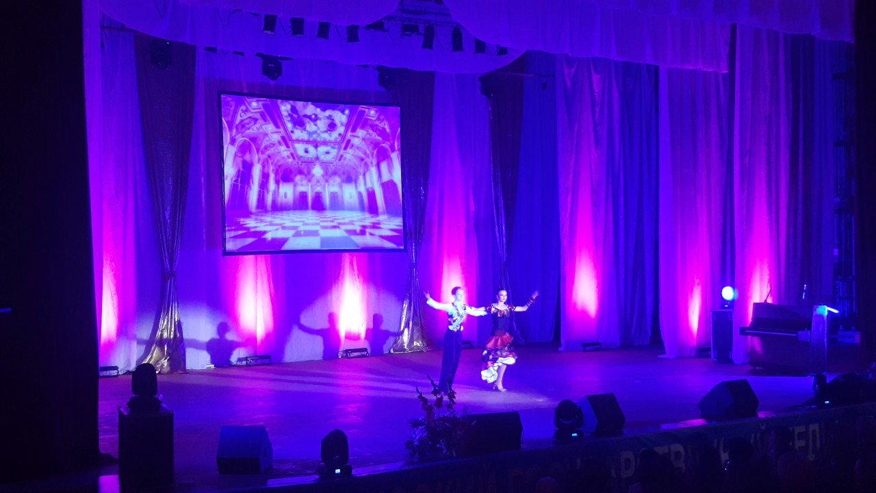 Танец Чардаш - YouTube