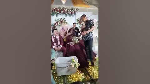Pengantin Viral ! Mempelai wanita di sawer sampai di cium di depan suami ! #viral #pengantinviral