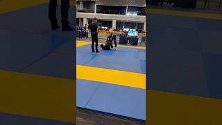 Countering The Guard Pass. Triangle Submission Win! #bjj #jiujitsu #ibjjf