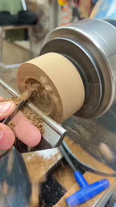 woodturning,, hollowing into elm end grain 🌾