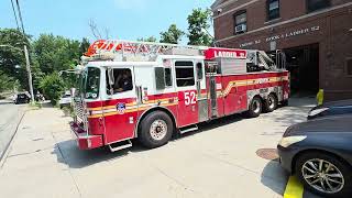 FDNY Ladder 52 spare backing back into quarters 26