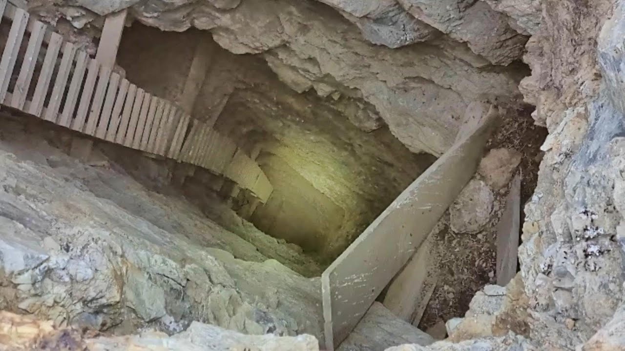 Test Review ThruNite Catapult Mini LED Flashlight Rechargeable Mine Shaft Abandoned Explore