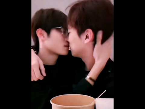 BL hot kiss🔥Xiao Hu & Xiao Jiang #kiss #loveboy #lb #lovebl #foryou #douyin #blshorts #bltiktok #fyp