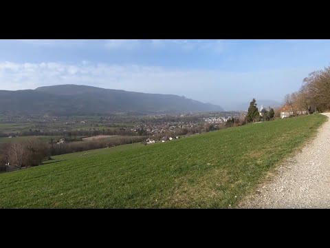 Promenade à vélo sur hauteurs de La Motte-Servolex en cette fin février 2021 - Savoie - Rhône-Alpes