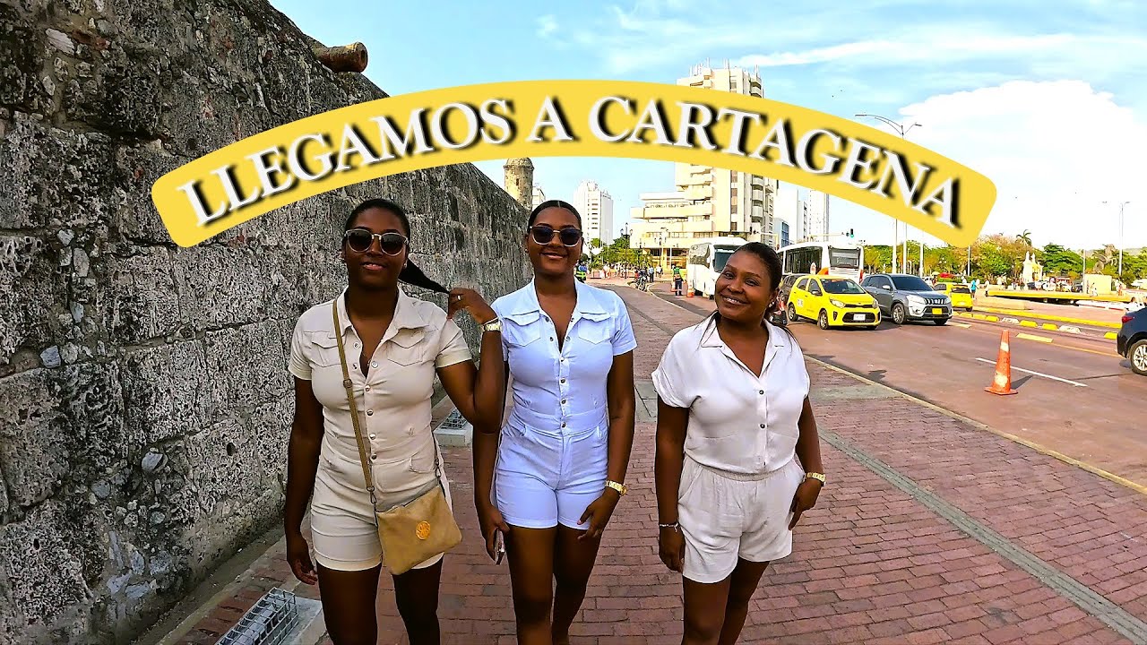 ⁣Llegamos a Cartagena 🇨🇴  Paseo nocturno y la Feria del Dulce | Ep75