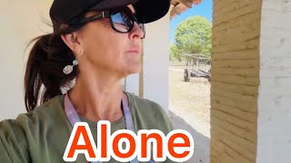 I’m all Alone Here 🤷‍♀️ 57 yr old Solo Nomad at  La Parisima Mission
