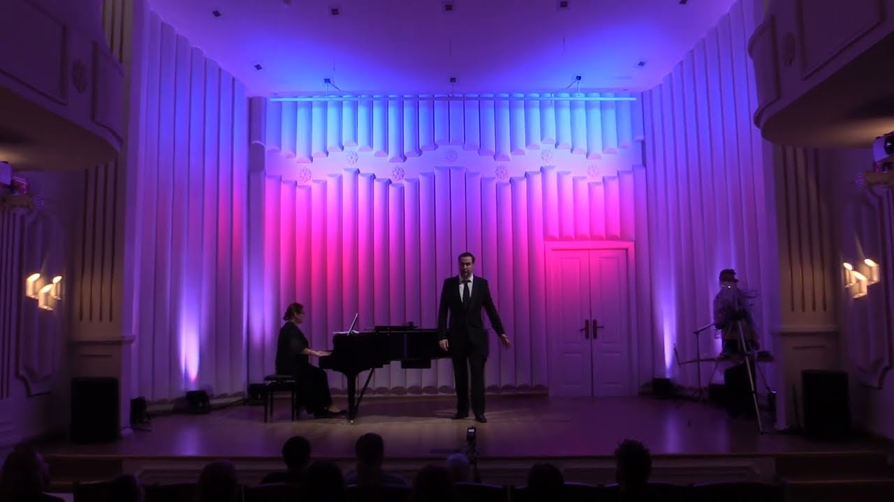 Alfonso' s aria from "La Favorite" / Vien Leonora, baritone voice