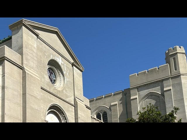 Des clichés du tombeau de Michael Jackson sur la Toile
