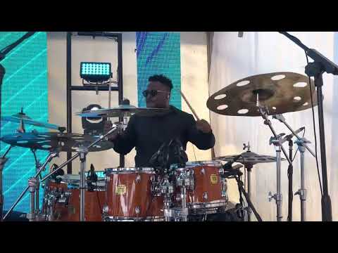 NGIYAKUTHANDA - live @ a gig in Delmas with Benjamin Dube