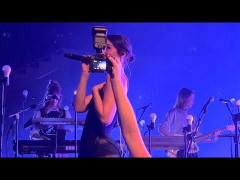 Gracie Abrams - I Know It Won’t Work (Live Brussels 2023)