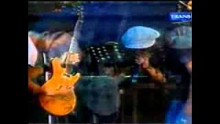 Konser 27th Slank - Kampungan (Slank feat JP Milenix).flv
