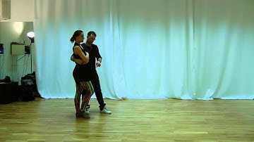 Learn brazilian zouk. Beginners 1. 14.04.15. Combination: right turn, yoyo, wave.