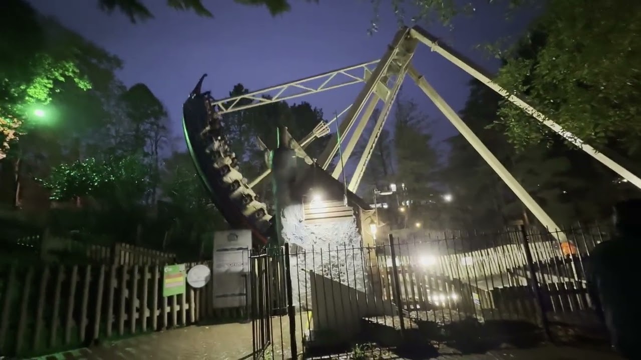 Chessington World of Adventures, UK: Howl’o’ween – Blue Barnacle Off-Ride