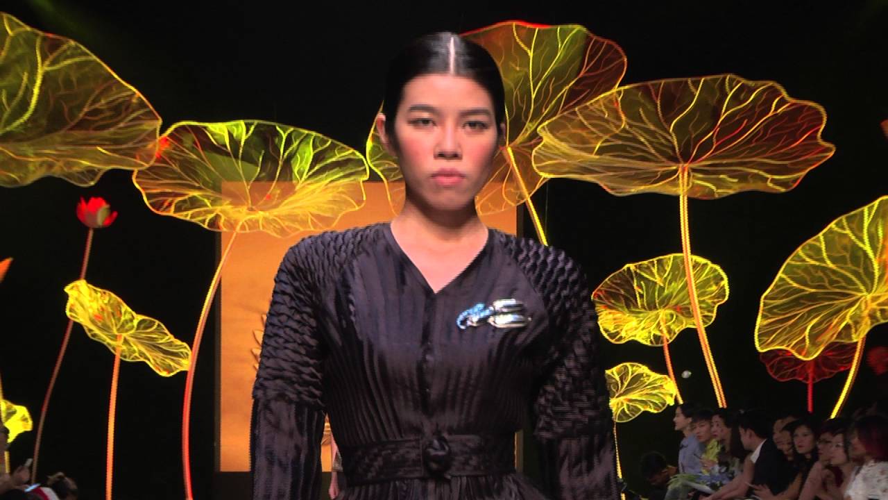 NGUYEN CONG TRI | VIETNAM INTERNATIONAL FASHION WEEK SPRING SUMMER 2016 | Tổng hợp những thông tin nói về tuần lễ thời trang quốc tế việt nam 2016 mới cập nhật