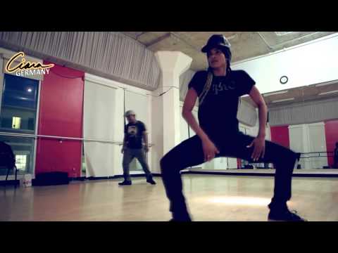 Ciara dancing like Michael Jackson