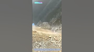 Massive Landslide: The Power of Nature Unleashed