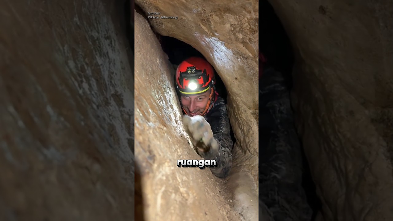 Pernah dengar aktivitas bernama Cave Crawling?