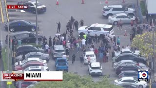 Heavy police presence spotted around 2 Miami schools