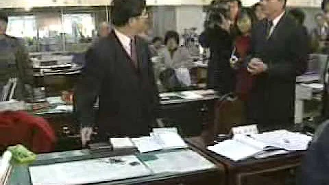 時任陳水扁市長 查勤市政府員工出勤狀況19950206 - 天天要聞