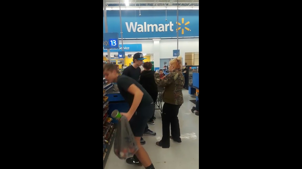 walmart fight at hillcrest spartanburg sc youtube walmart spartanburg sc