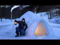 Building igloo to survive a freezing winter night solo overnight