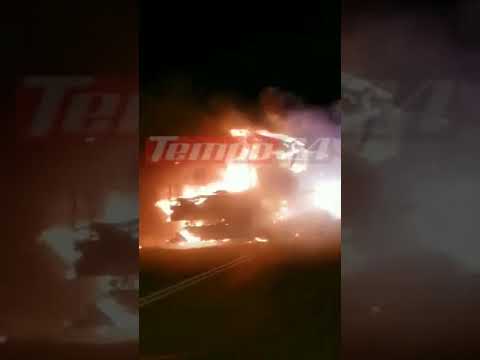 Αχαΐα: Στις φλόγες τυλίχτηκε σχολικό λεωφορείο
