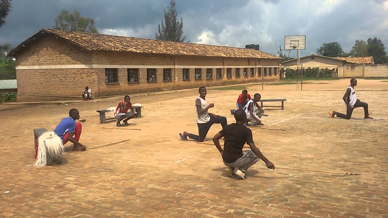 Ecole Secondaire de Mukingi Reahersal 2016 II - YouTube