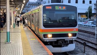 E231系3000番台ハエ43編成1967E各駅停車川越行きが八王子駅1番線を発車するシーン