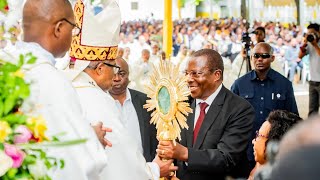 Dkt. Mpango, Familia Wamzawadia Ruwa'ichi Monstrance | Jubilei Miaka 25 Uaskofu wa Ruwa'ichi