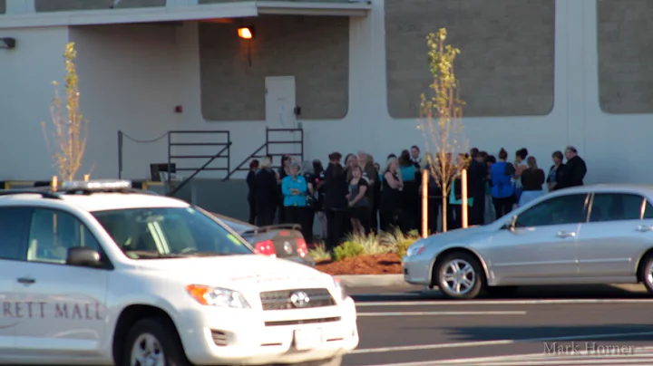 Mall shooting in Everett, Washington