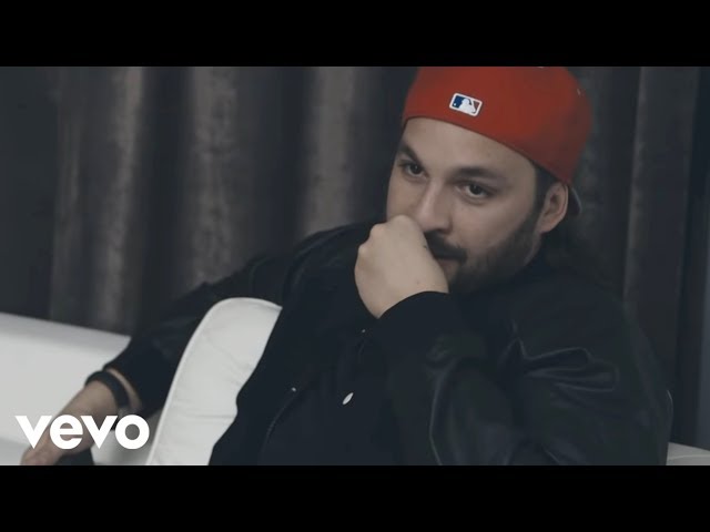 Swedish House Mafia ft. John Martin - Don't You Worry Child (Official Video) class=