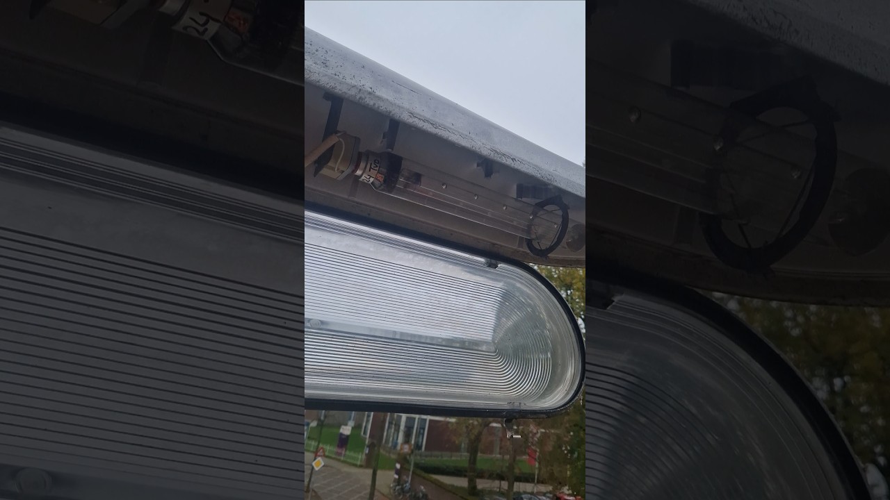 Replacing A SOX Lamp in 2024!