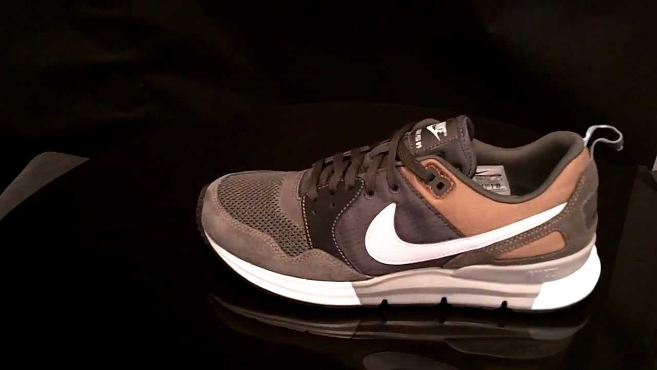 nike lunar pegasus 89 newsprint