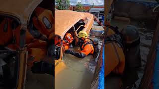 АВАРИЙНО-СПАСАТЕЛЬНЫЕ РАБОТЫ В ВОДЕ🔥 #пожарные #мчсроссии #shorts #пожар #firefighters