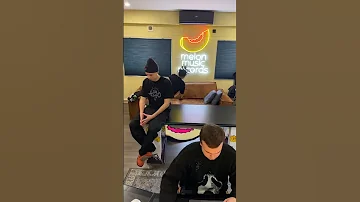 DooMee упал с дивана