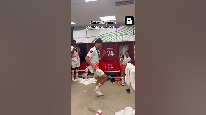 Lucas Paquetá has some moves 🎶😂 #WestHam #LucasPaqueta #EuropaConferenceLeague #TheHammers