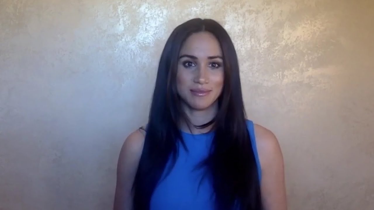 Meghan Markle Encourages Young Women To Do What S Right Even When It S Unpopular At Girl Up Youtube