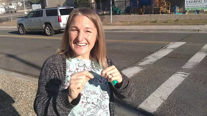 Mrs.Maki Be Flossing in the Street
