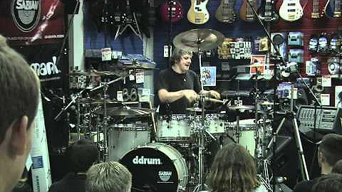 RAY LUZIER solo & Korn medley. Great sound and vid...