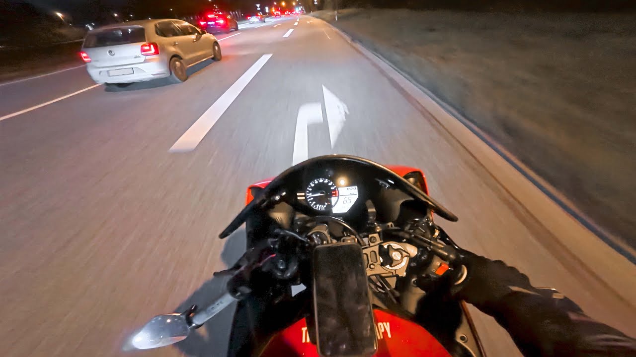 YAMAHA R1 RN22 Night Ride