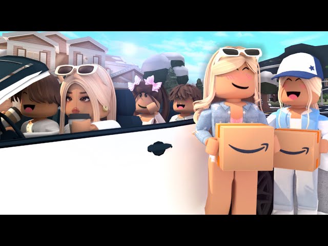 The Beginning Of The NEW PEACH FAMILY! *MOVING IN OUR NEIGHBOURHOOD* VOICE Roblox Bloxburg Roleplay class=