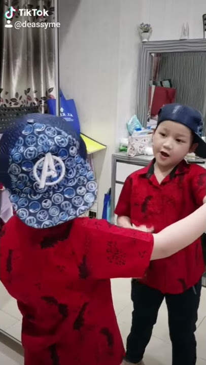 Charles wijaya playing tiktok #wipeitdownchallenge #tiktokindonesia #tiktok