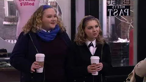 2 Broke Girls – And the Knock Off Knockout clip2