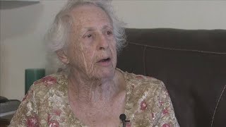 Wallet snatched from 92-year-old woman at Cooper City Publix