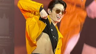 Jungkook flashes his abs in the concert | BTS concert in Vegas | #bts #jk