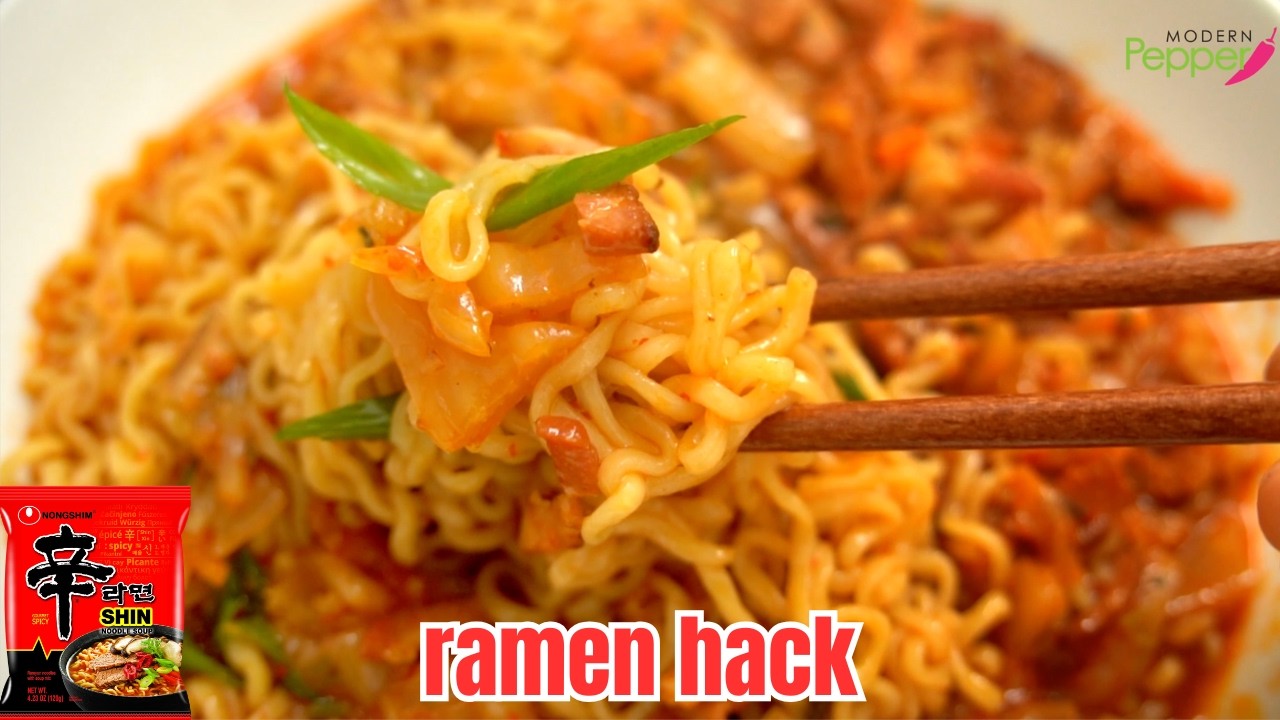  🍜 Kimchi Bacon Ramen Hack (Shin Ramen Recipe Upgrade) 김치 베이컨 라면 레시피 | 신라면 업그레이드