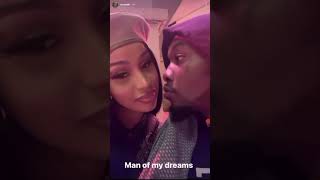 Moment #cardib  pecks #offset  at a party