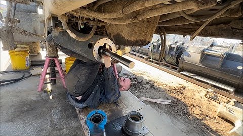This job actually challenged me - line boring a Komatsu loader frame