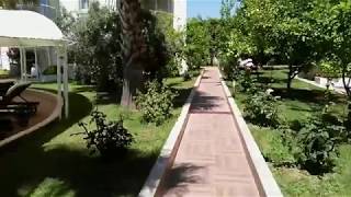 Територія готелю SideKum