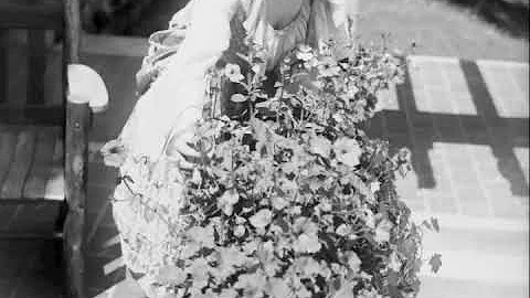 Italian Soprano Amelita Galli-Curci ~ The Last Ros...